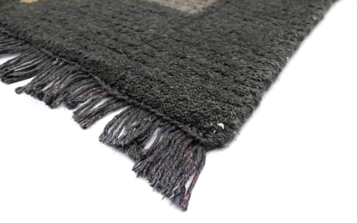 Nepal mattan - 140 x 70 cm - grått