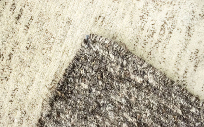 Nepal mattan - 179 x 118 cm - beige