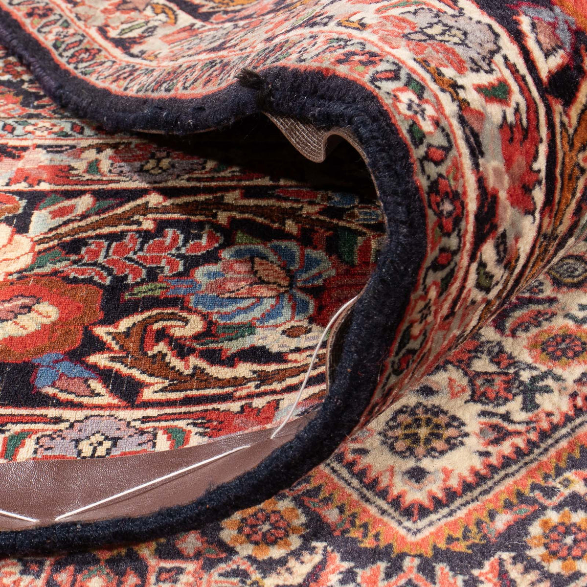 Persisk matta - Bijar - 350 x 250 cm - röd