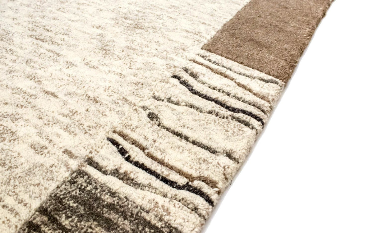 Nepal mattan - 176 x 124 cm - beige