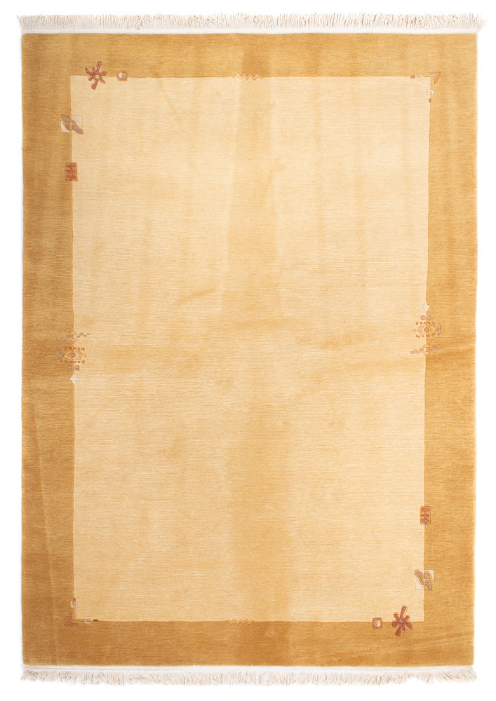 Nepal mattan - Kungliga - 240 x 172 cm - beige