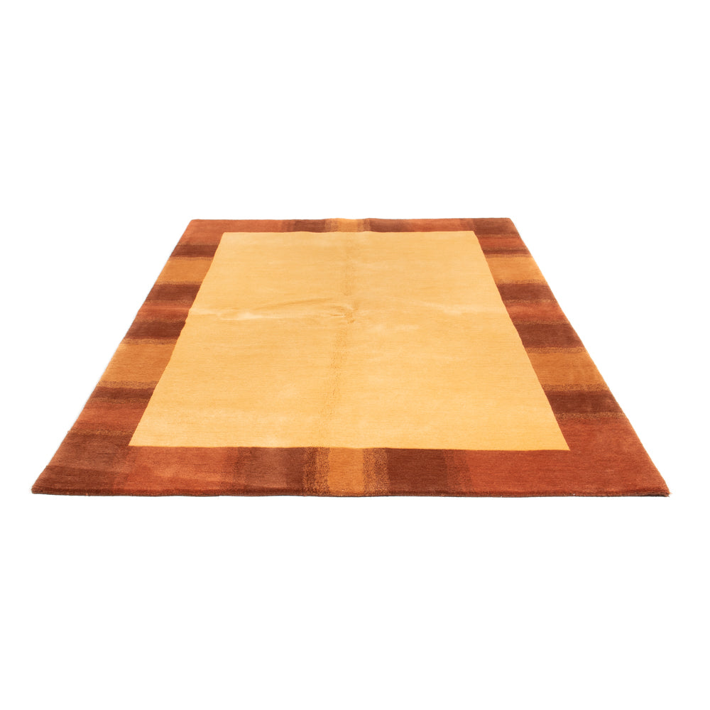 Nepal mattan - 238 x 171 cm - guld