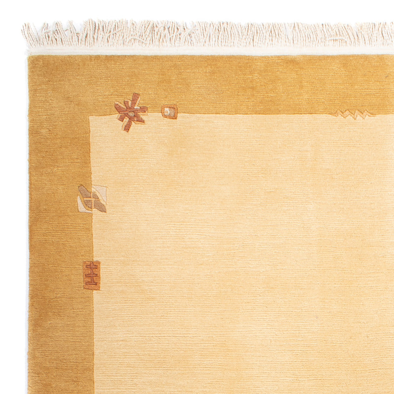 Nepal mattan - Kungliga - 230 x 172 cm - beige