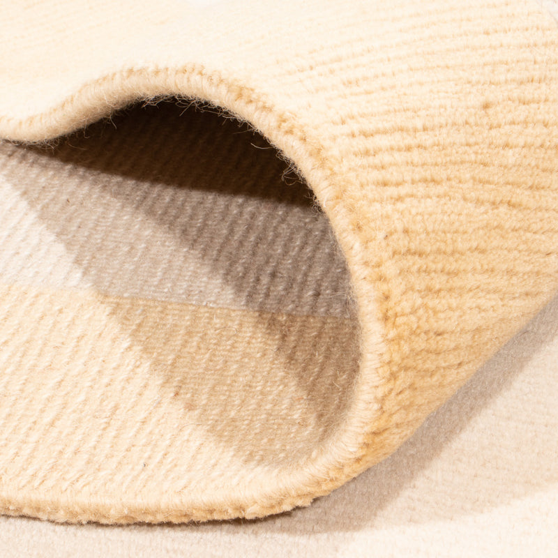 Nepal mattan - Kungliga - 234 x 160 cm - beige