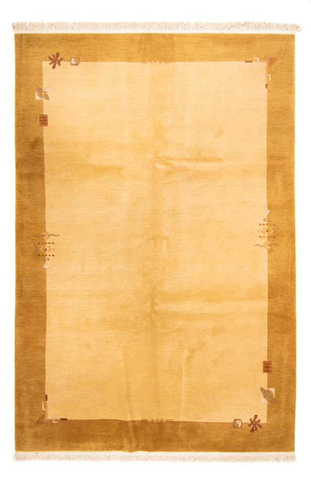 Nepal mattan - Kungliga - 296 x 201 cm - beige