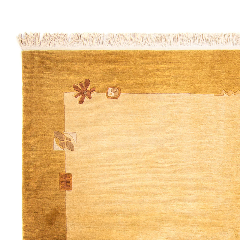 Nepal mattan - Kungliga - 296 x 201 cm - beige
