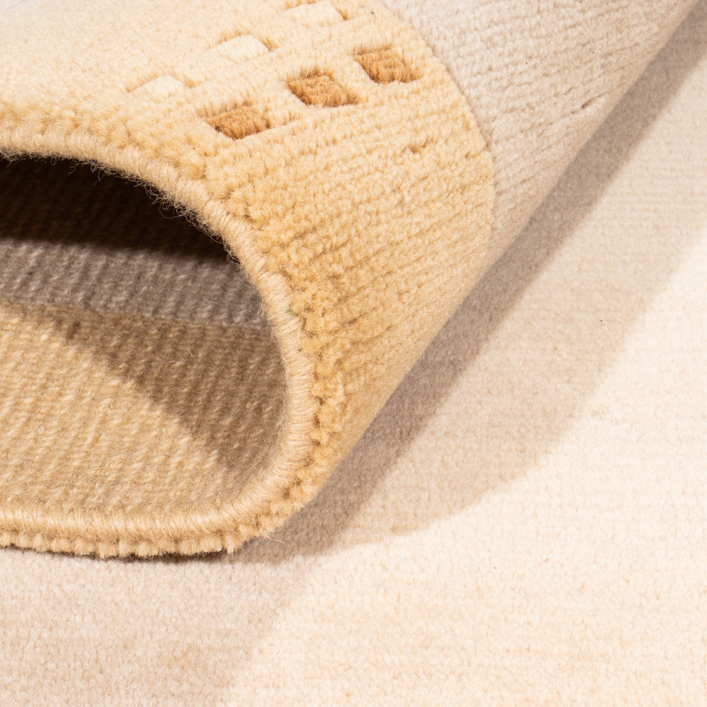 Nepal mattan - 176 x 124 cm - beige