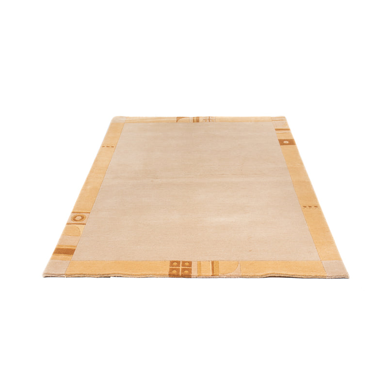 Nepal mattan - 176 x 124 cm - beige
