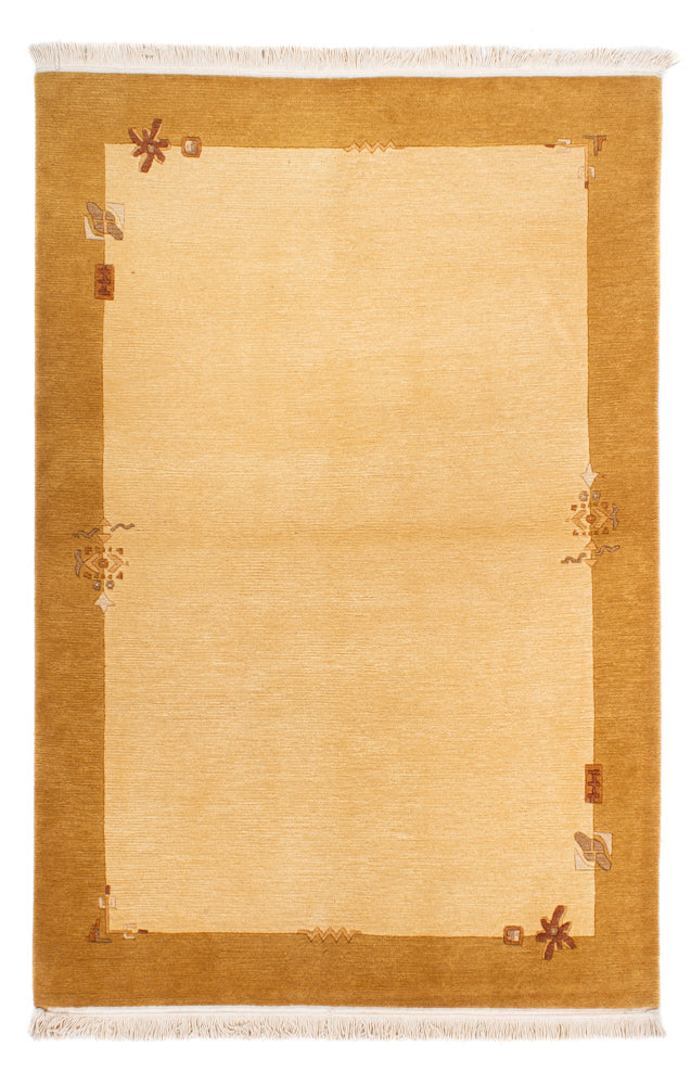 Nepal mattan - 180 x 123 cm - beige