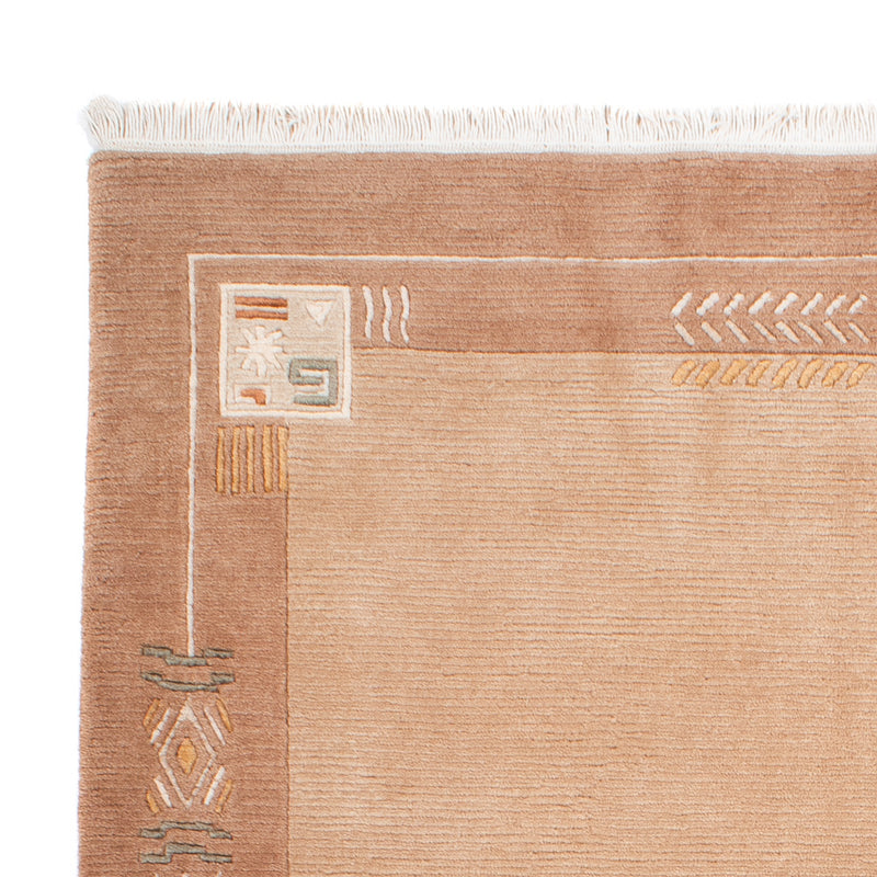 Nepal mattan - Kungliga - 184 x 124 cm - brun