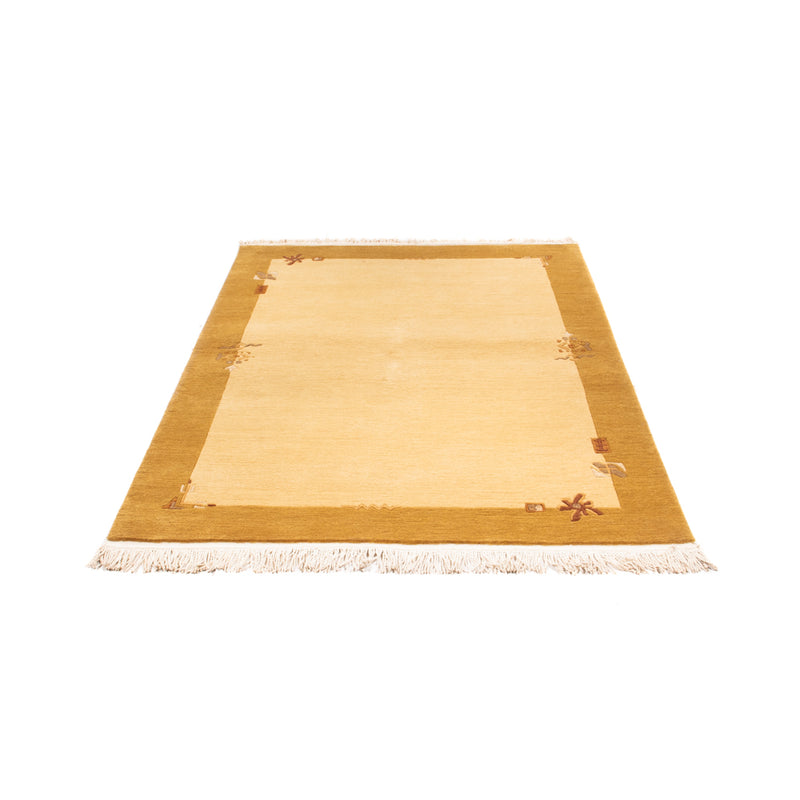 Nepal mattan - 181 x 122 cm - beige