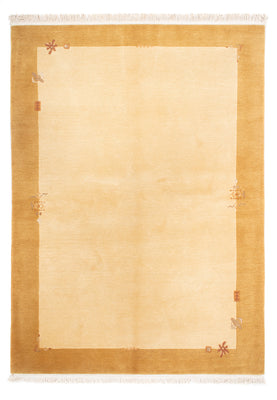 Nepal mattan - Kungliga - 241 x 170 cm - beige