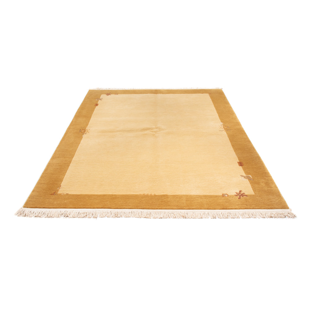 Nepal mattan - Kungliga - 241 x 170 cm - beige