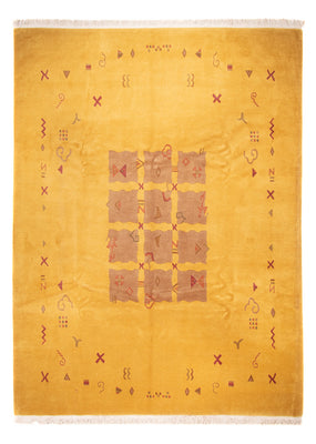 Nepal mattan - 357 x 256 cm - guld