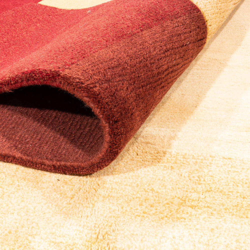 Nepal mattan - 303 x 251 cm - guld