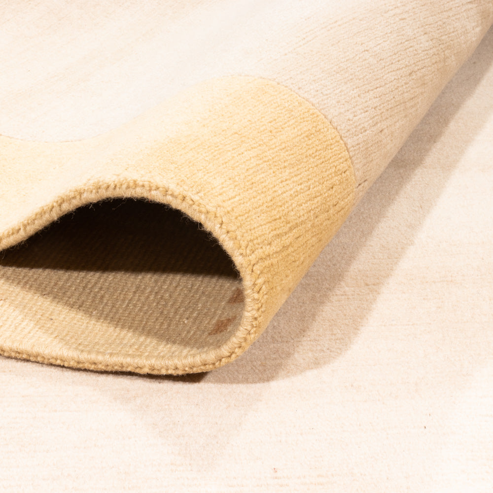 Nepal mattan - Kungliga - 338 x 238 cm - beige