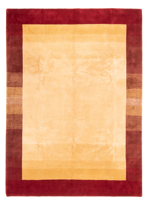 Nepal mattan - Kungliga - 347 x 251 cm - guld
