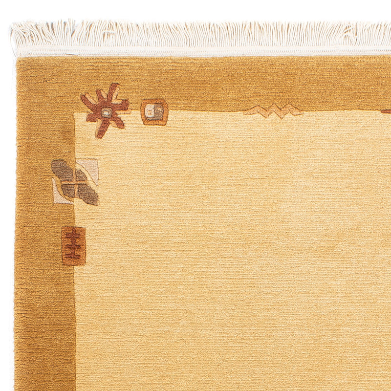 Nepal mattan - Kungliga - 144 x 73 cm - beige