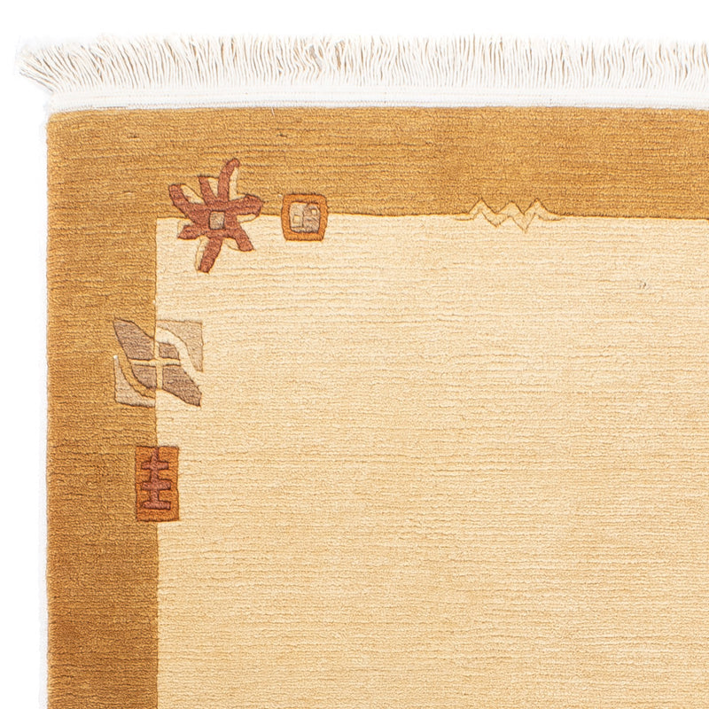 Nepal mattan - Kungliga - 141 x 72 cm - beige