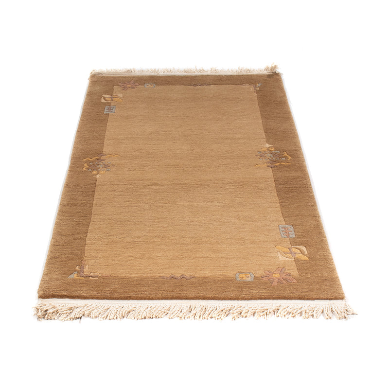 Nepal mattan - Kungliga - 143 x 71 cm - ljusbrun