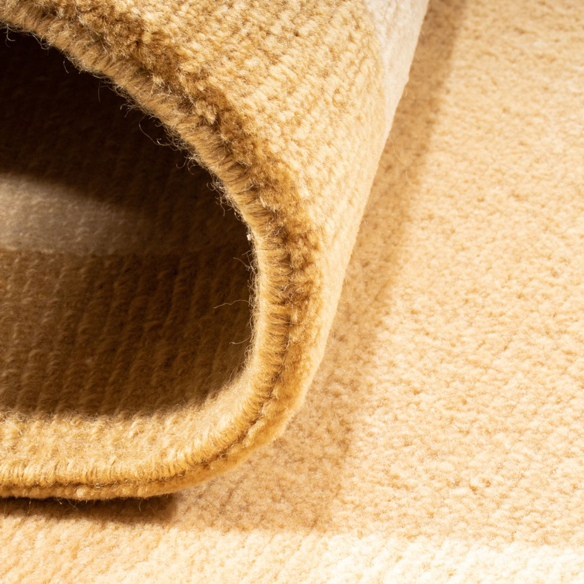 Nepal mattan - Kungliga - 143 x 72 cm - beige