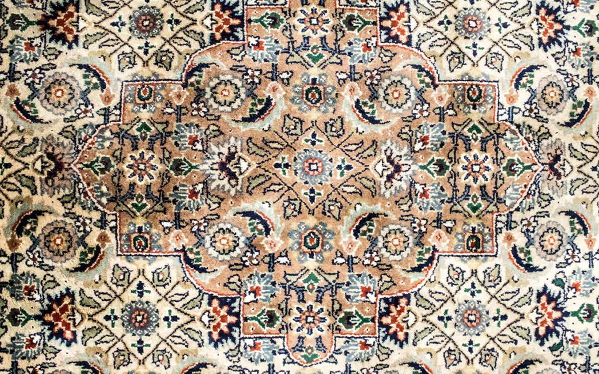Oriental Carpet - 305 x 240 cm - beige
