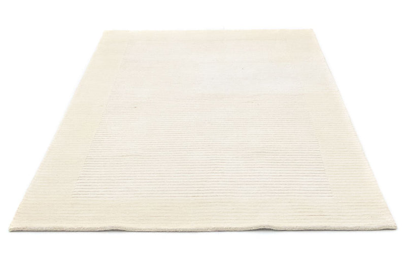Nepal mattan - 178 x 121 cm - beige