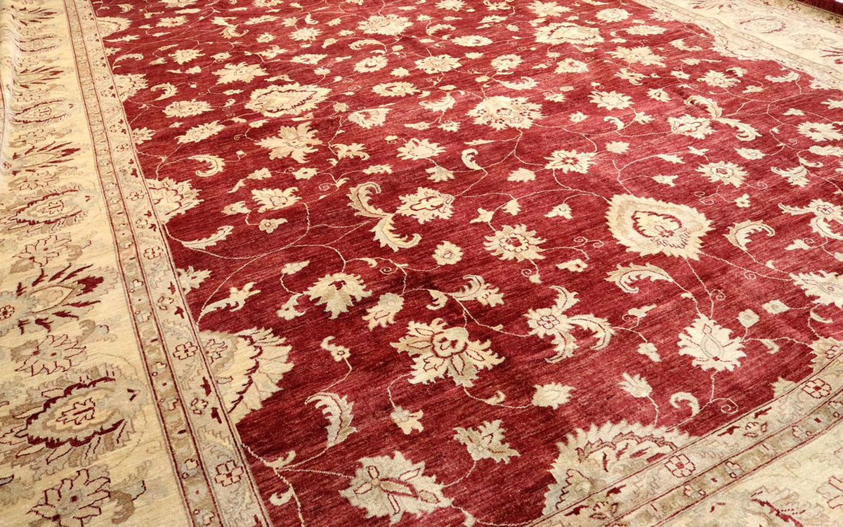 Ziegler Carpet - 567 x 421 cm - röd