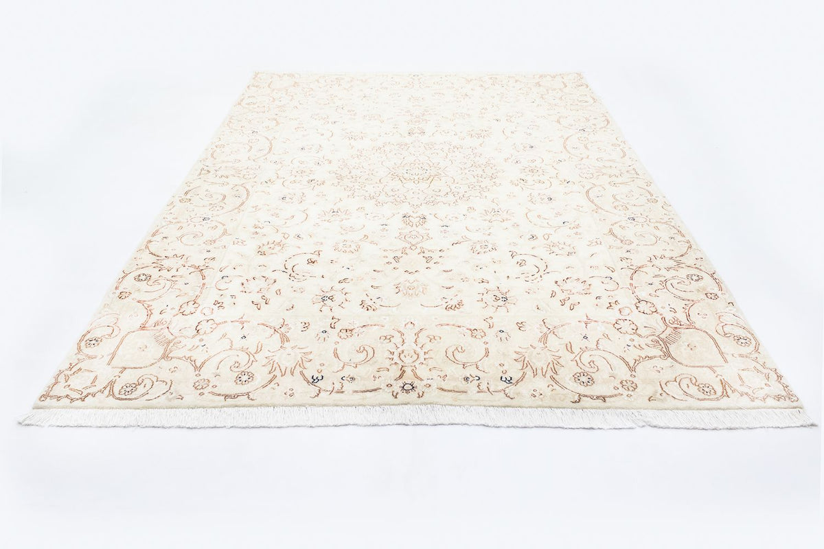 Persisk matta - Nain - Royal - 242 x 168 cm - beige