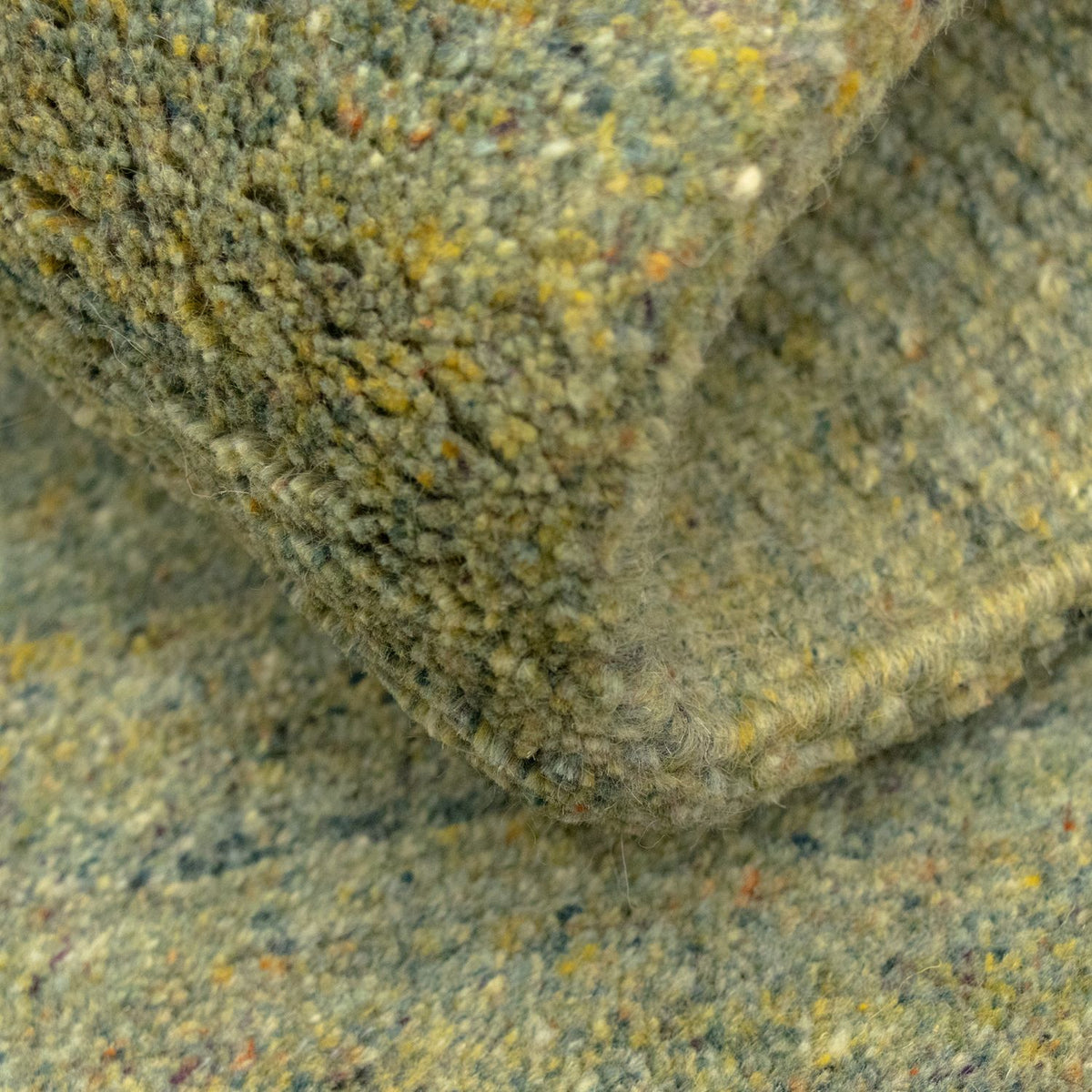 Nepal mattan - 139 x 74 cm - grön