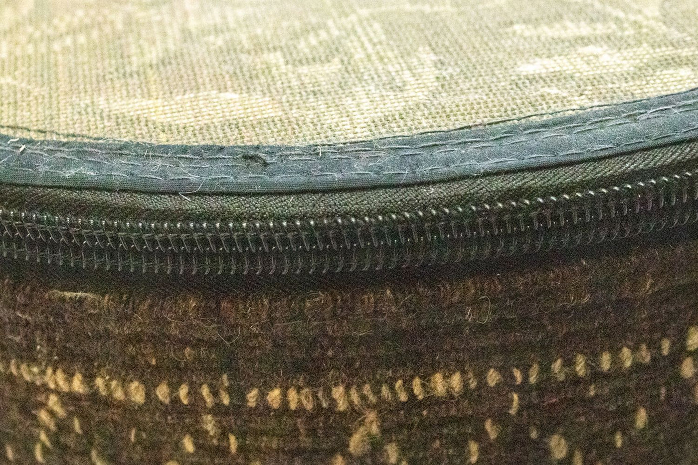 Sitzmöbel sonderform  - 42 x 36 cm - mehrfarbig