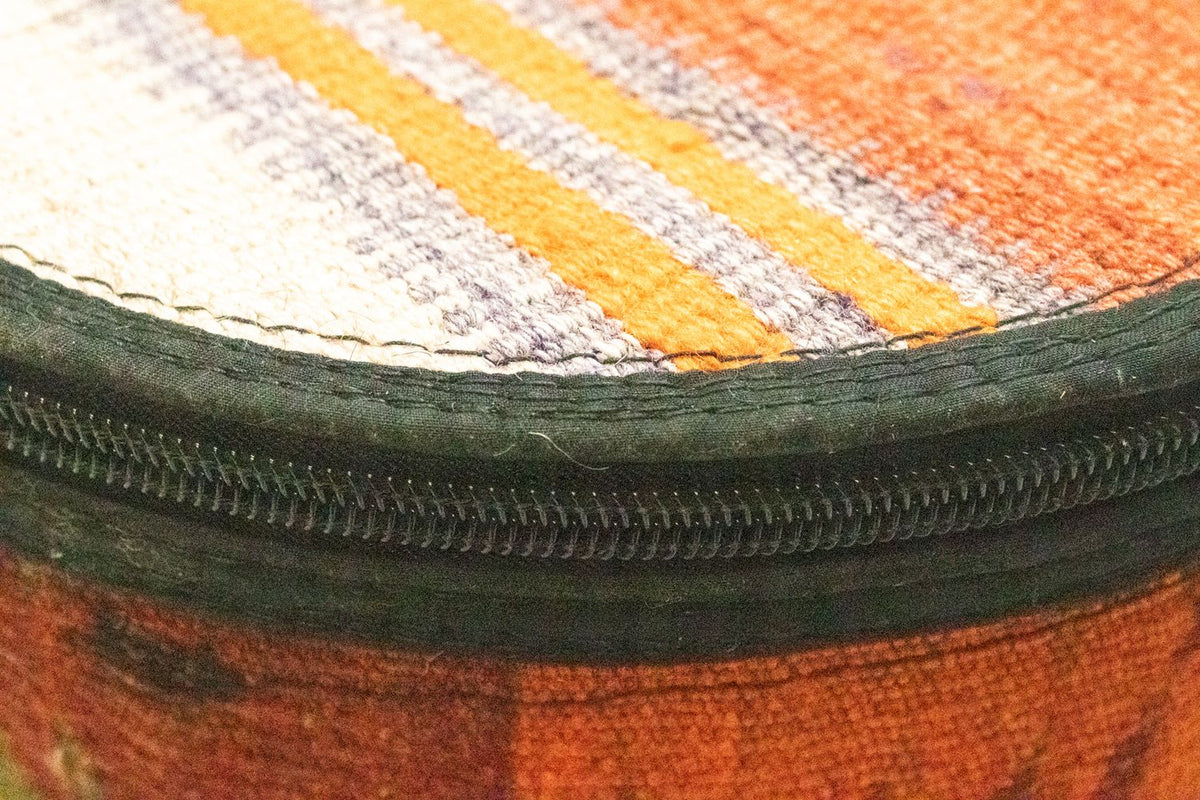 Sitzmöbel sonderform  - 42 x 36 cm - mehrfarbig