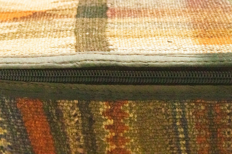 Sitzmöbel sonderform  - 30 x 30 cm - mehrfarbig