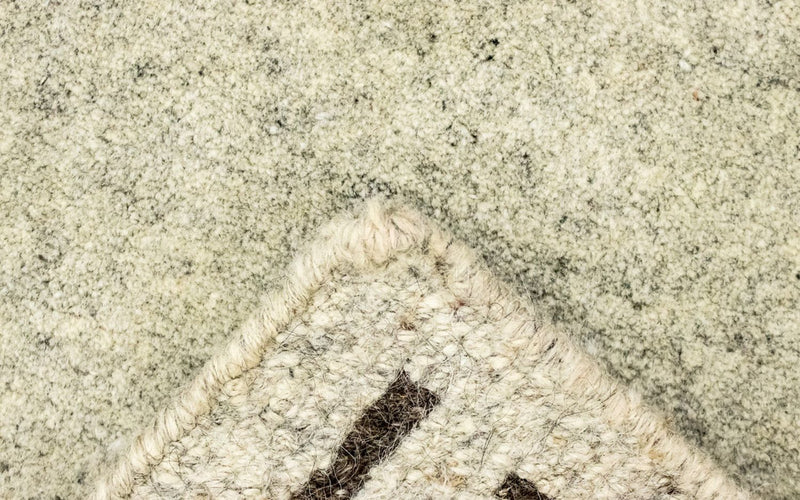 Nepal mattan - 183 x 124 cm - beige