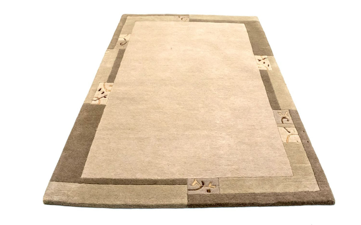 Nepal mattan - 191 x 121 cm - beige