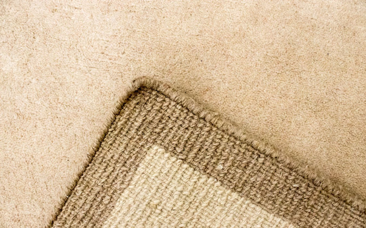 Nepal mattan - 191 x 121 cm - beige