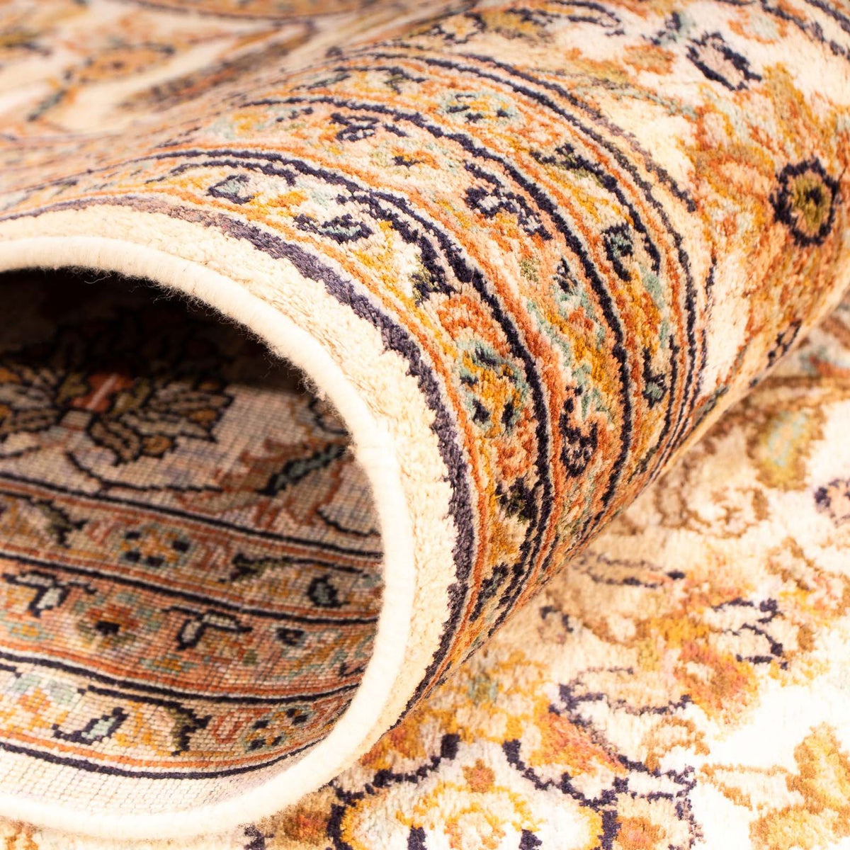 Sidenmatta - Kashmir Silk - 270 x 186 cm - beige