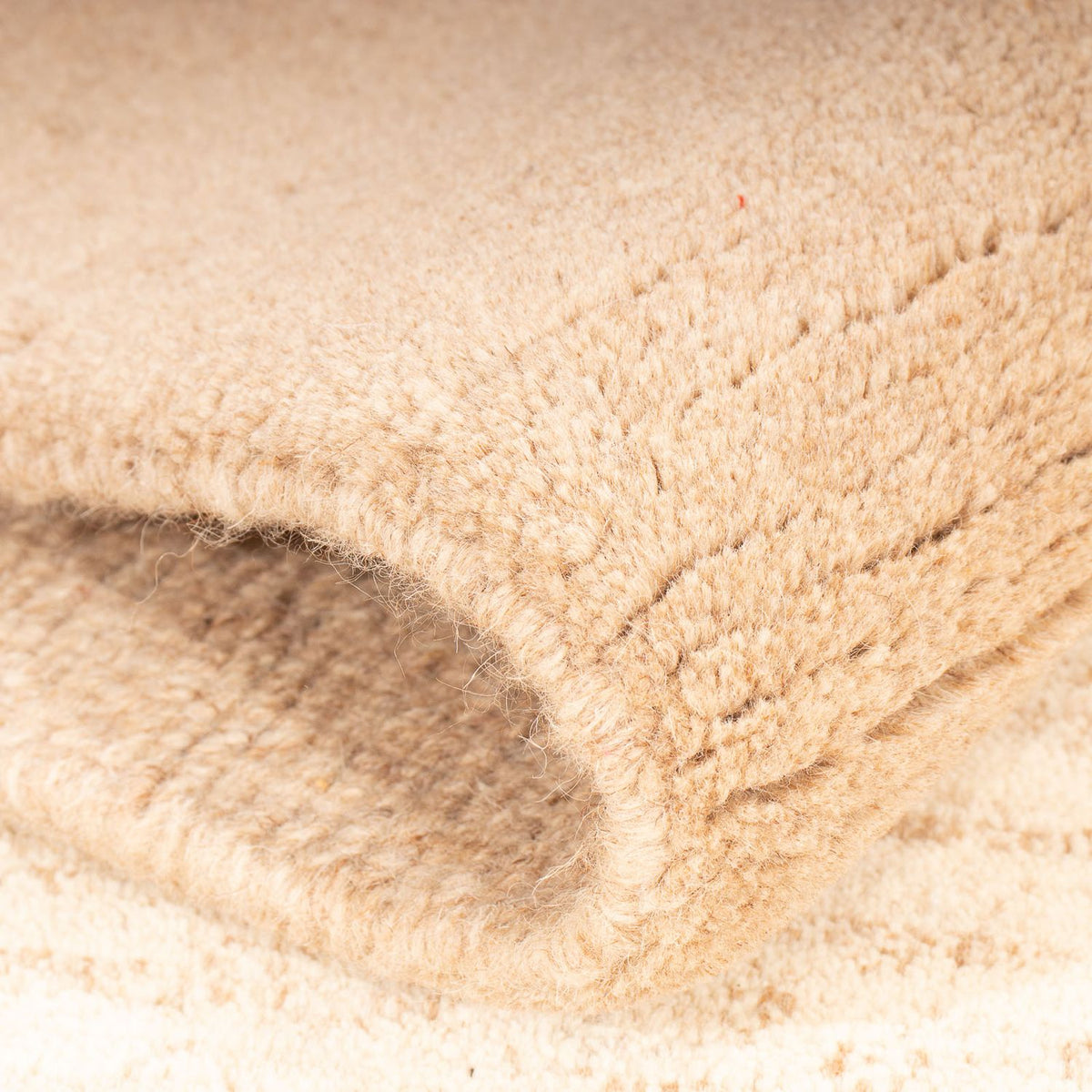 Nepal mattan - 177 x 124 cm - beige