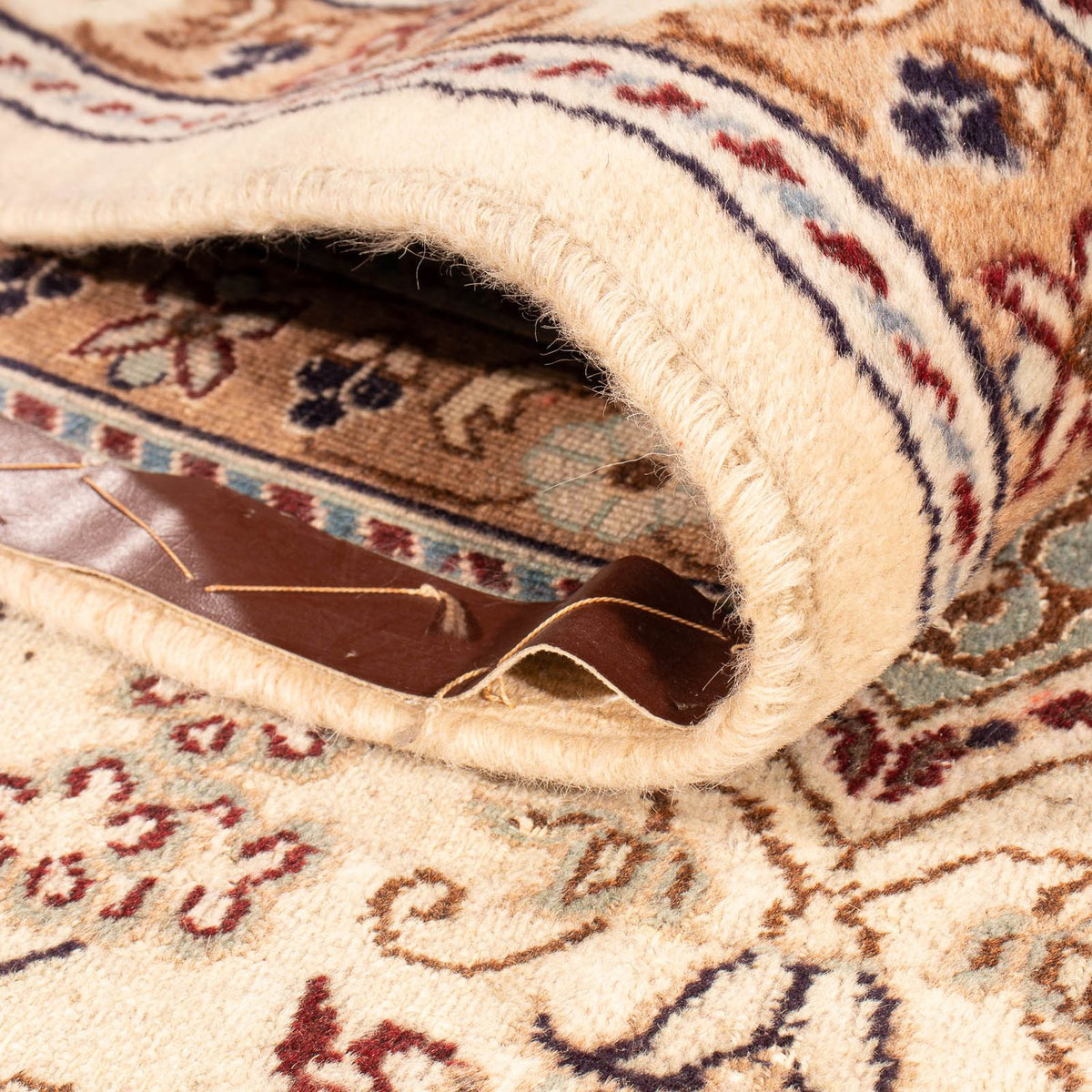 Persisk matta - Nain - Royal - 345 x 245 cm - beige