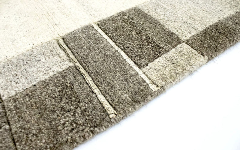 Nepal mattan - 177 x 121 cm - beige