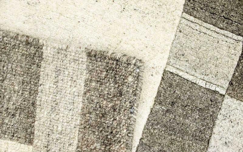 Nepal mattan - 177 x 121 cm - beige