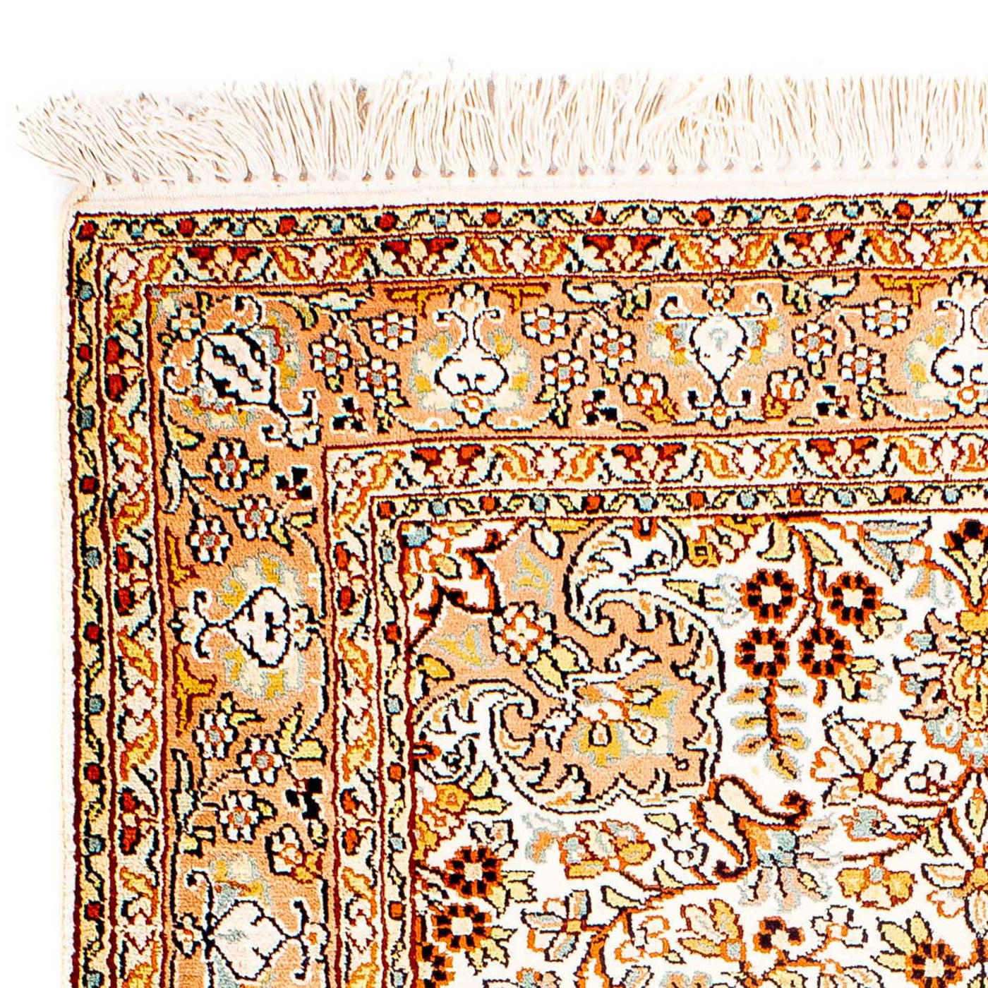 Indo Sarouk Mattan 127x82cm - Oriental Carpet