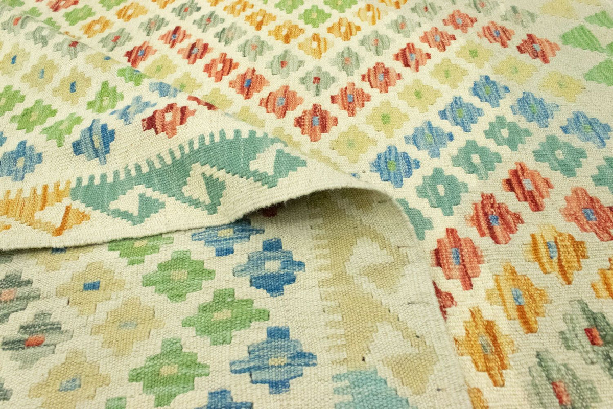 Kelim Carpet - orientalisk matta - 189 x 151 cm - färgad