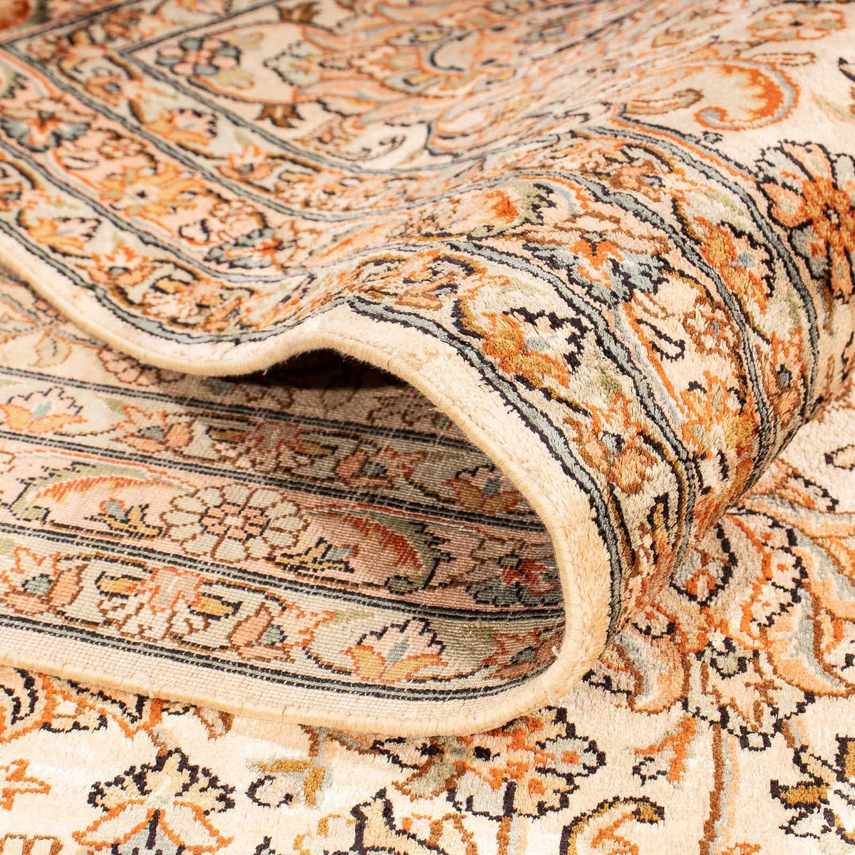 Sidenmatta - Kashmir Silk - 410 x 307 cm - ljusbrun