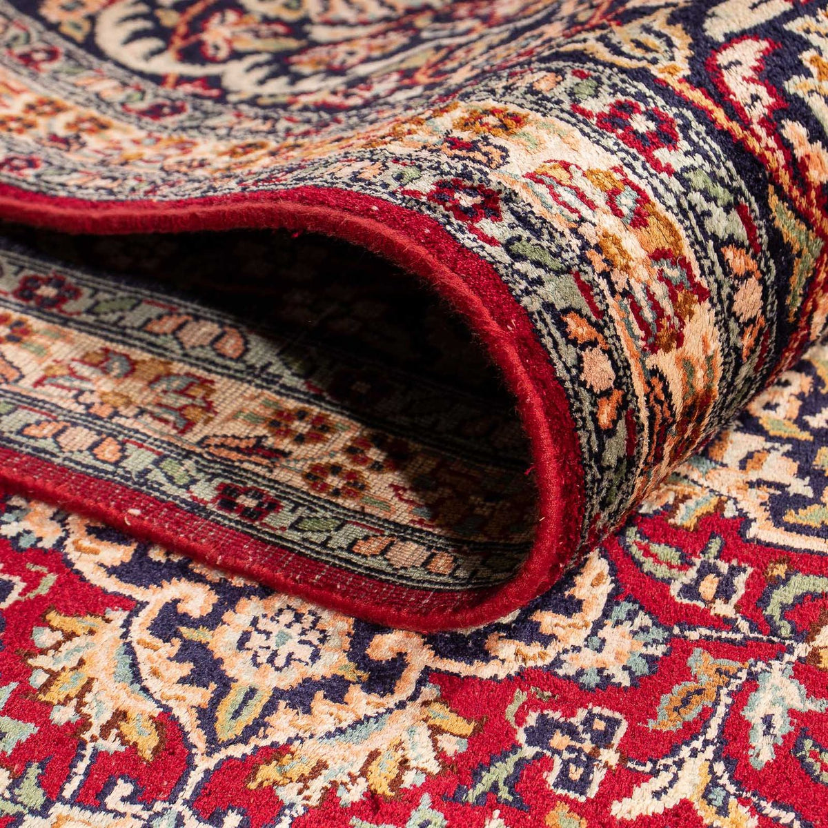 Sidenmatta - Kashmir Silk - 306 x 208 cm - mörkröd