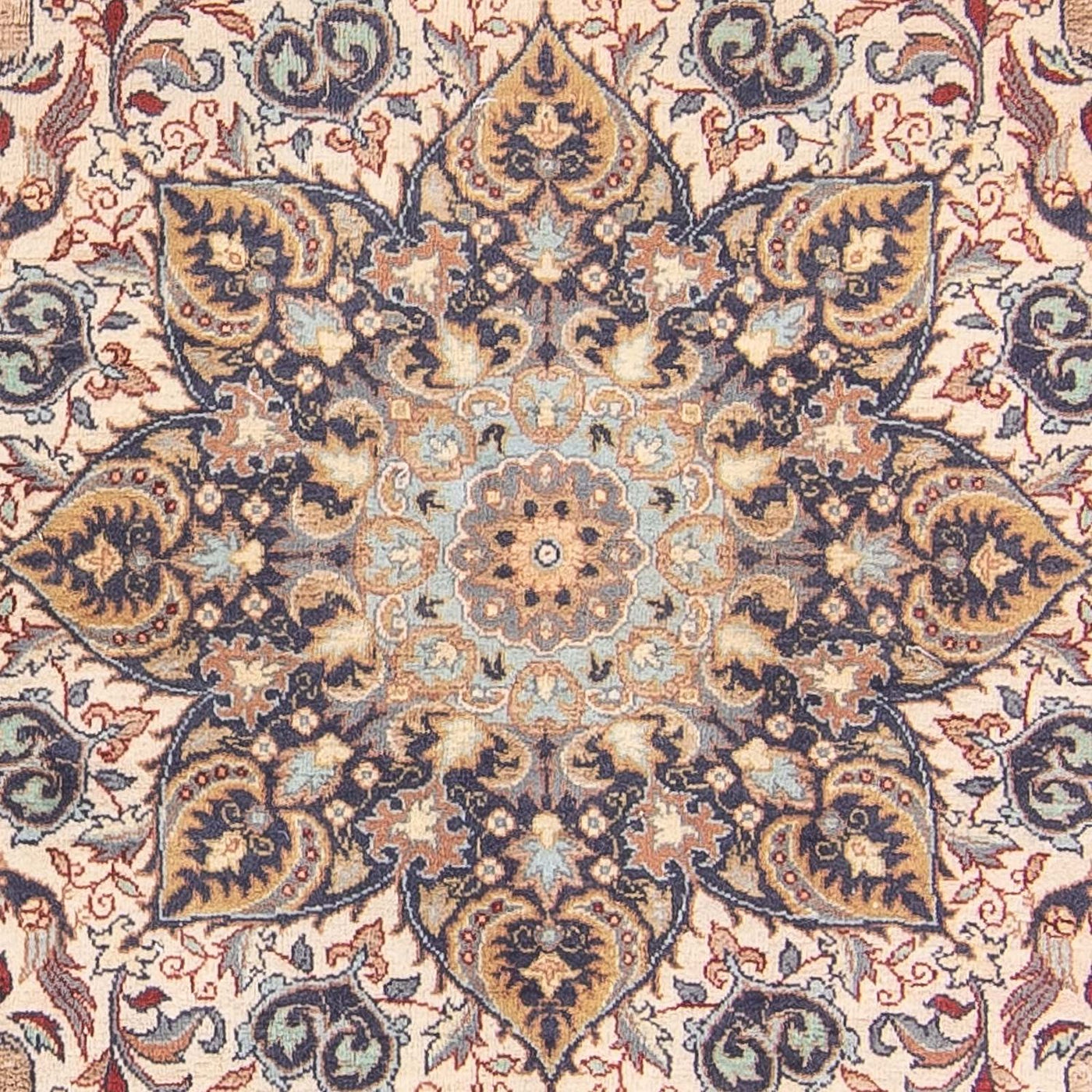 Indo Sarouk Mattan 223x140cm - Oriental Carpet
