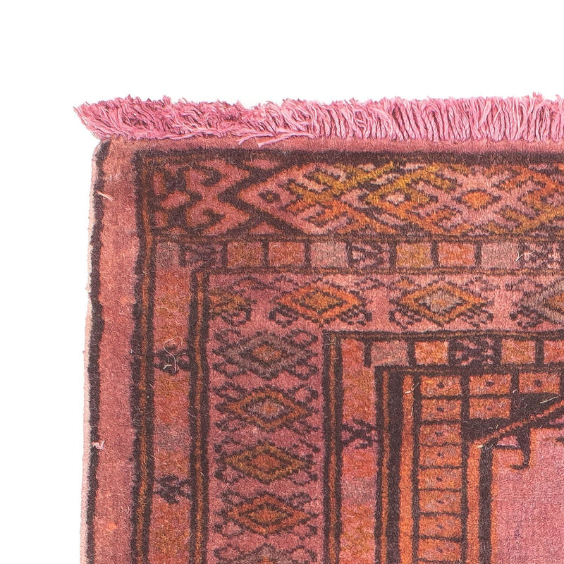 Turkaman-matta - 86 x 68 cm - ljusröd