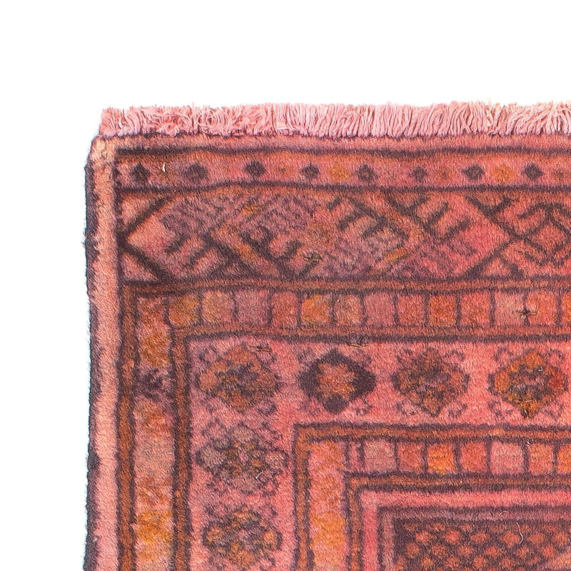 Turkaman-matta - 84 x 62 cm - ljusröd