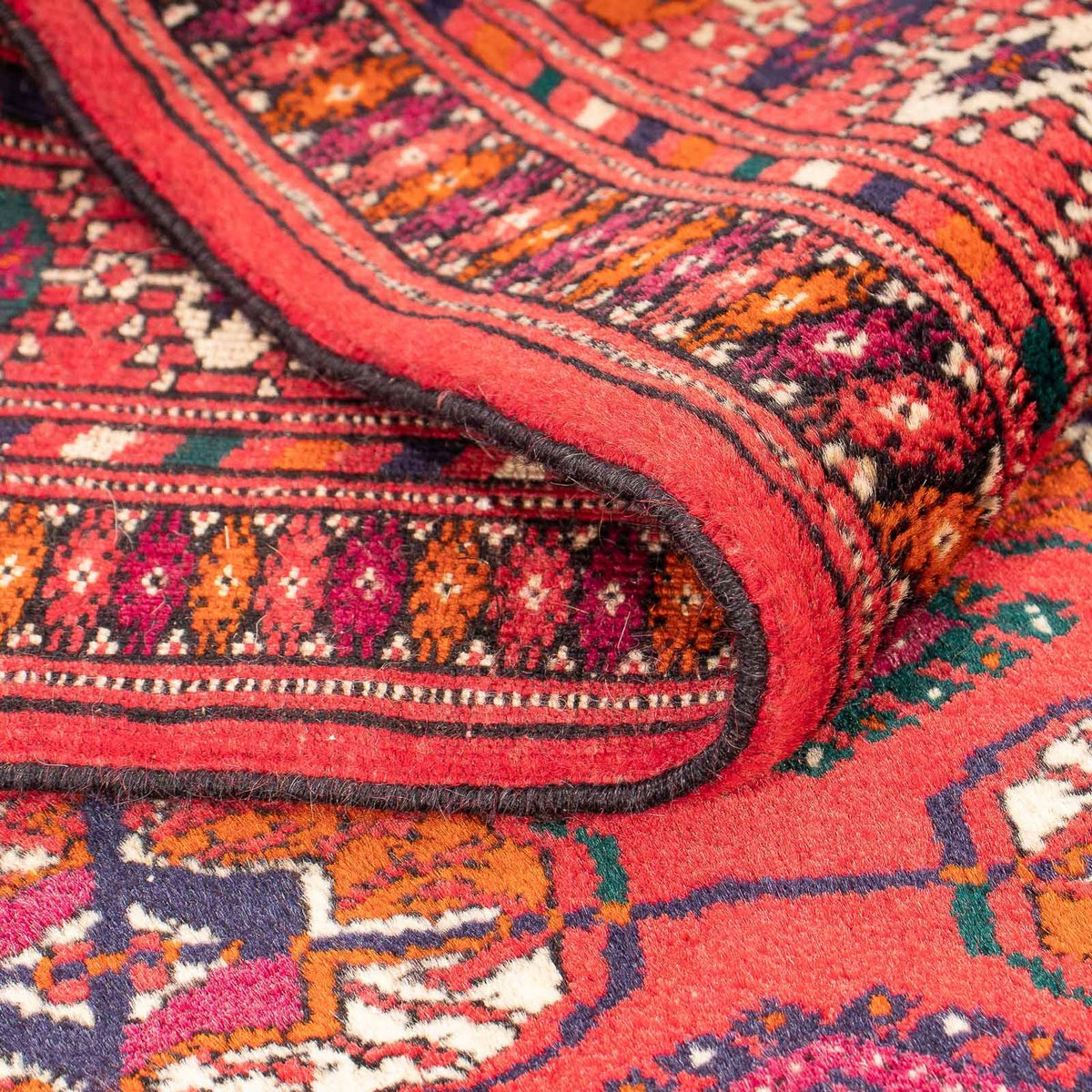 Turkaman-matta - 123 x 83 cm - mörkröd