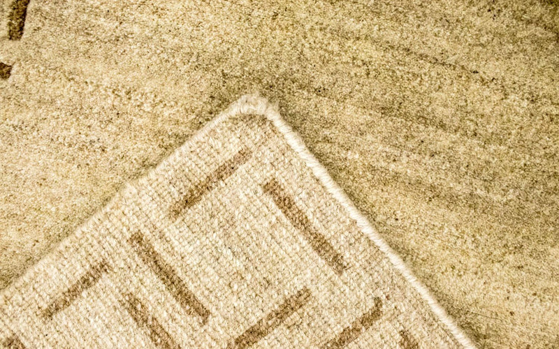 Nepal mattan - 187 x 124 cm - beige